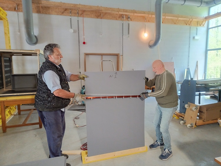 Anysteretic remanent magnetisation - magnetically shielded room (MSR)